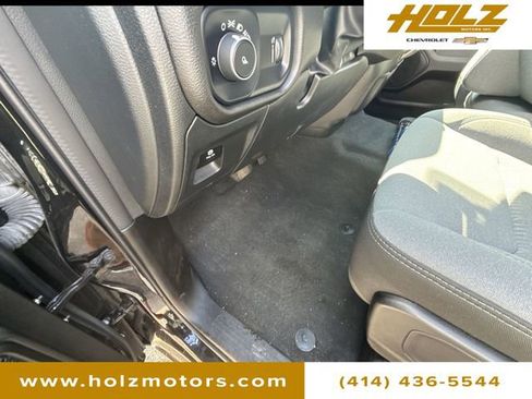Used 2023 RAM 1500 Big Horn AWD/4WD image 33