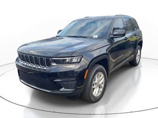 Used 2025 Jeep Grand Cherokee Laredo X w/ Luxury Tech Group I video 2