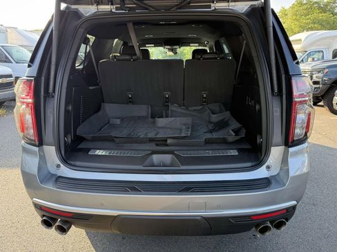Used 2023 Chevrolet Suburban High Country image 26