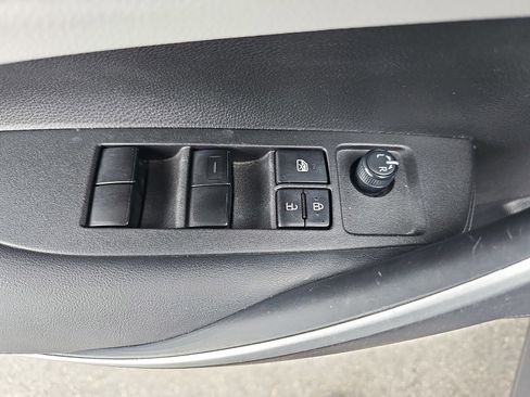Used 2021 Toyota Corolla SE FWD image 29