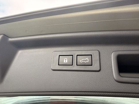 Certified 2023 Subaru Forester Touring image 40