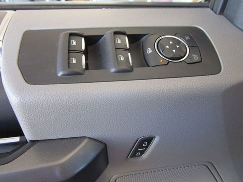 Used 2015 Ford F150 XLT w/ Equipment Group 302A Luxury image 28