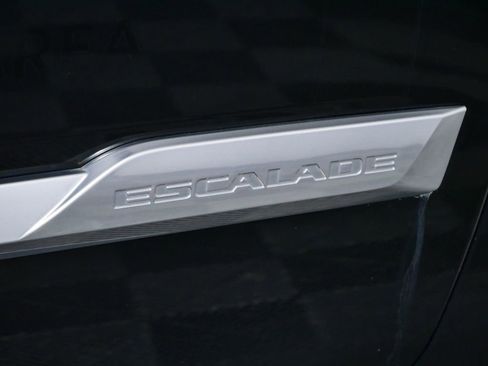 Used 2020 Cadillac Escalade ESV Premium Luxury AWD/4WD image 10