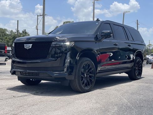 Used 2021 Cadillac Escalade ESV Sport w/ Driver Assist Tech Package AWD/4WD image 11