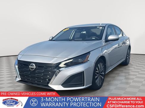 Used 2023 Nissan Altima 2.5 SV image 1