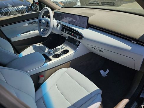 New 2026 Genesis GV70 2.5T Advanced image 11