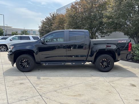 Used 2022 Chevrolet Colorado Z71 w/ Trail Boss Package AWD/4WD image 9