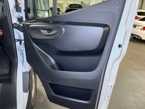 Used 2025 Mercedes-Benz Sprinter 2500 image 10