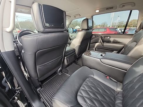 Used 2022 Nissan Armada Platinum w/ Captain's Chairs Package image 15