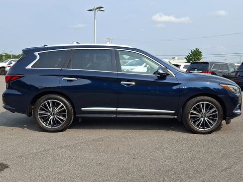 Used 2018 INFINITI QX60 Luxe w/ Deluxe Technology Package AWD/4WD image 7