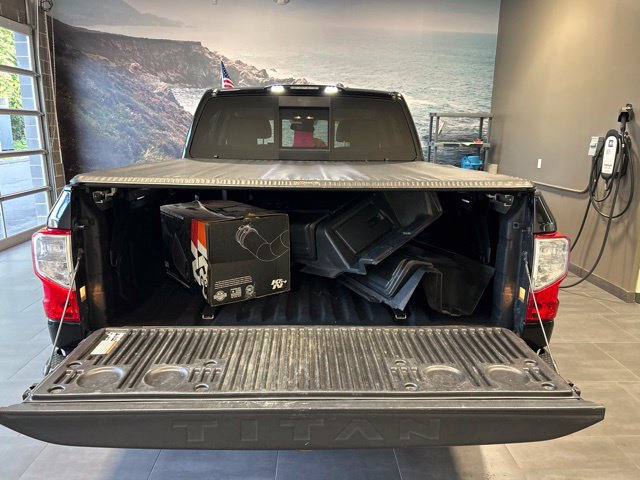 Used 2018 Nissan Titan Platinum Reserve w/ Platinum Utility Package AWD/4WD image 29