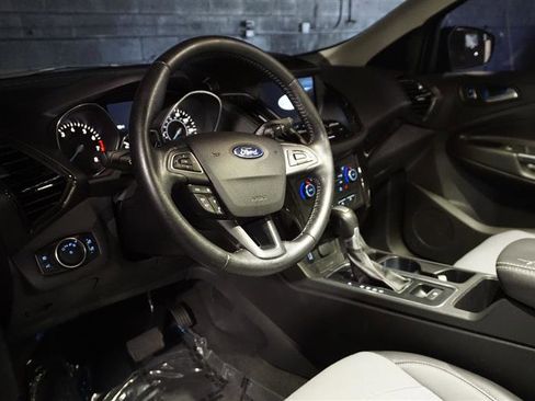 Used 2017 Ford Escape Titanium image 11