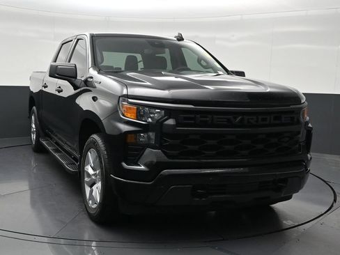 Used 2023 Chevrolet Silverado 1500 Custom RWD image 8