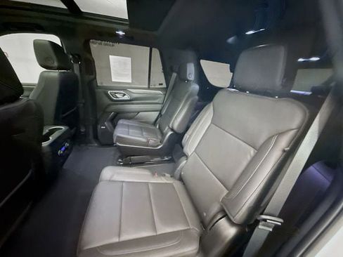 Used 2022 Chevrolet Tahoe Z71 w/ Z71 Off-Road Package image 28