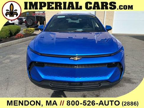 New 2026 Chevrolet Equinox EV LT image 4