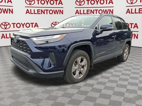 Used 2023 Toyota RAV4 XLE AWD/4WD image 3