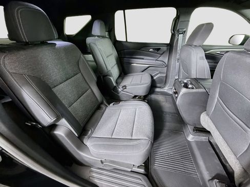 New 2026 Chevrolet Traverse LT w/ Driver Confidence Package AWD/4WD image 27