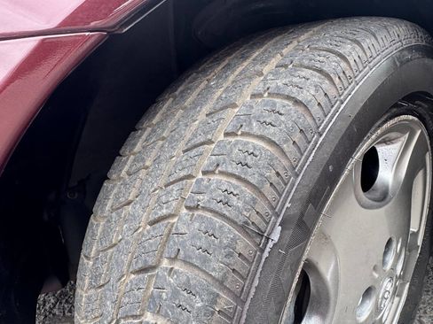 Used 2004 Toyota Avalon XLS image 25