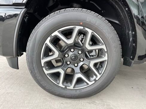 New 2026 RAM 1500 Laramie AWD/4WD image 7