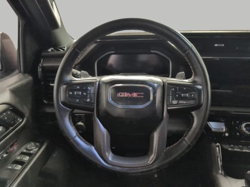 Used 2023 GMC Sierra 1500 AT4 w/ AT4 Premium Package AWD/4WD image 5