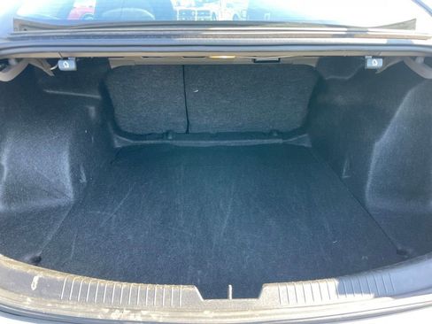 Used 2023 Chevrolet Malibu LT image 30