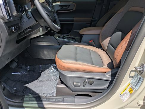 New 2025 Ford Bronco Sport Outer Banks AWD/4WD image 12