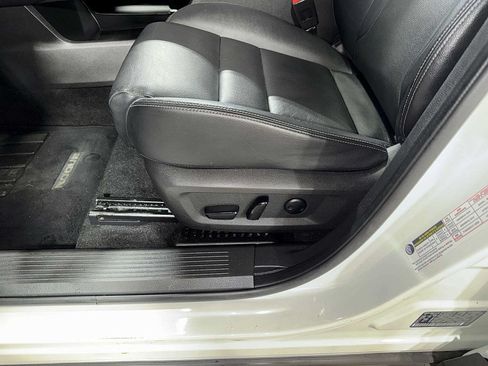 Used 2021 Nissan Rogue SL w/ Premium Package AWD/4WD image 22
