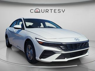 Used 2026 Hyundai Elantra SE FWD 360° Tour