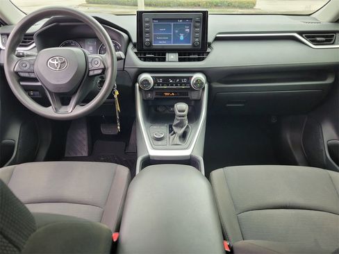 Used 2019 Toyota RAV4 LE image 12
