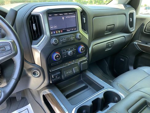 Used 2022 Chevrolet Silverado 1500 RST w/ Redline Edition AWD/4WD image 24