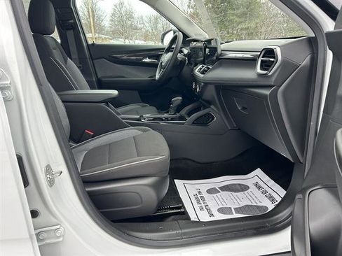 Certified 2024 Chevrolet TrailBlazer LS image 32