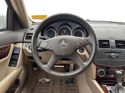 Used 2010 Mercedes-Benz C 300 Sedan image 12