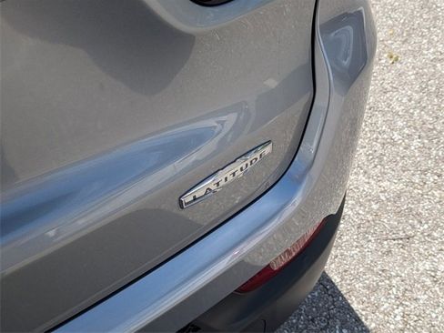 Used 2020 Jeep Compass Latitude image 14