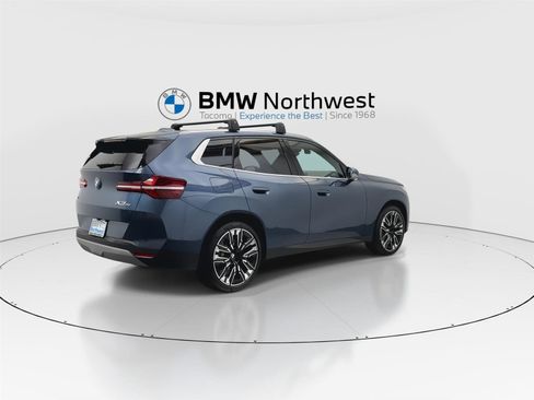 Used 2025 BMW X3 xDrive30i image 3