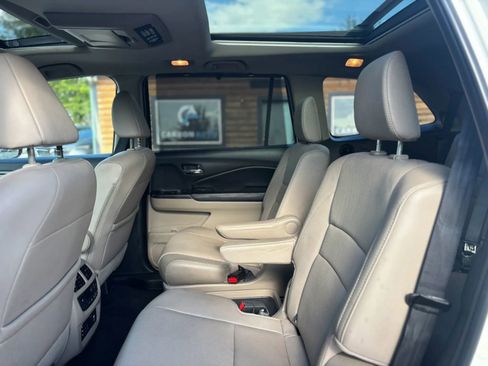Used 2017 Honda Pilot Elite image 17