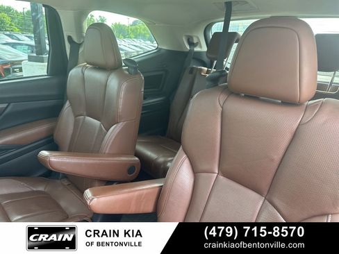 Used 2019 Subaru Ascent Touring w/ Popular Package #2 AWD/4WD image 27