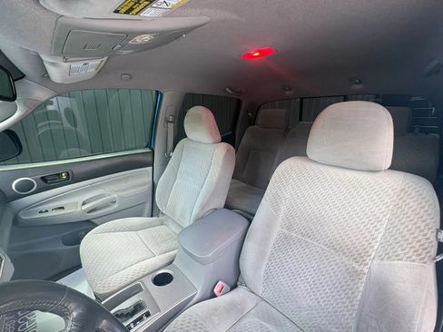 Used 2011 Toyota Tacoma 4x4 Double Cab w/ SR5 Pkg #2 image 19