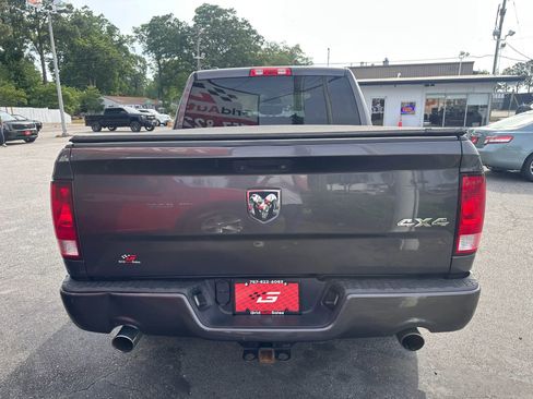 Used 2016 RAM 1500 Express w/ Popular Equipment Group AWD/4WD image 4