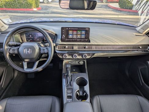 Used 2023 Honda Civic Touring image 13