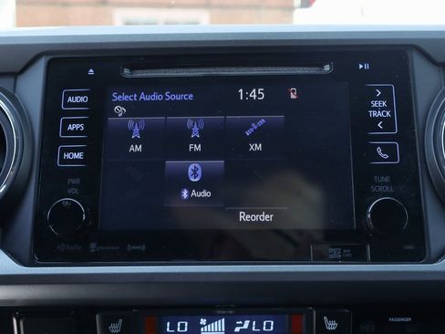 Used 2016 Toyota Tacoma TRD Sport image 30