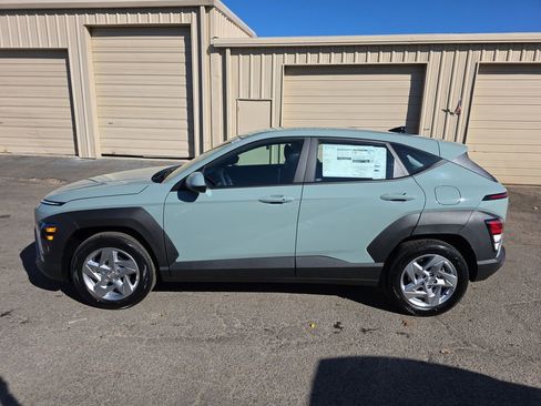 New 2026 Hyundai Kona SE image 16