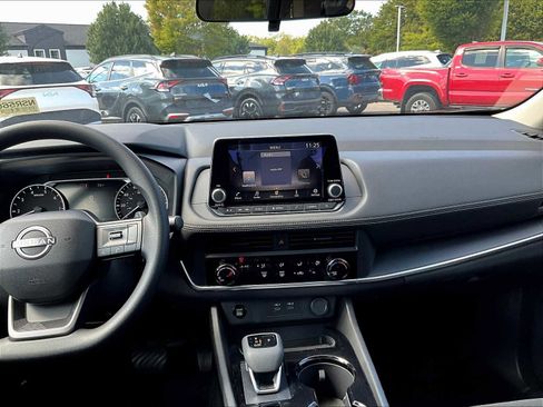 New 2026 Nissan Rogue S image 13