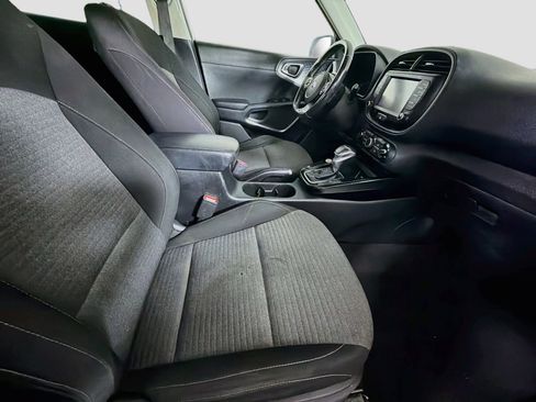Used 2020 Kia Soul GT-Line w/ GT 2.0L Power Sunroof Package FWD image 29