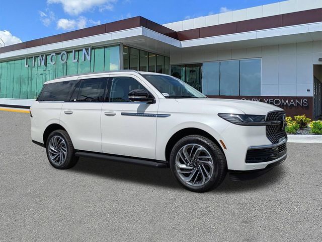New 2026 Lincoln Navigator Premiere AWD/4WD image 2