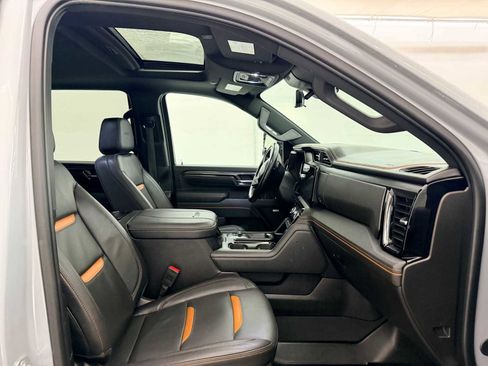 Used 2025 GMC Sierra 3500 AT4 w/ AT4 Premium Plus Package image 25