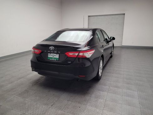 Used 2018 Toyota Camry LE FWD image 7