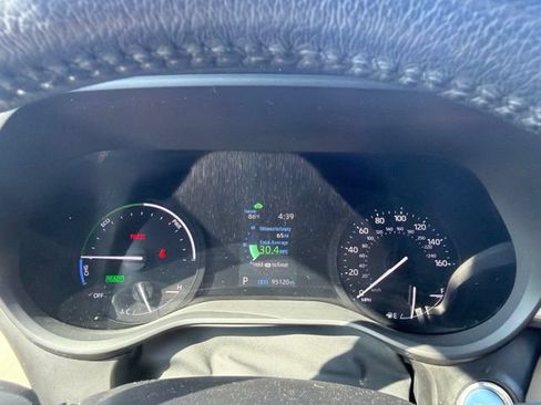 Used 2021 Toyota Sienna XLE FWD image 54