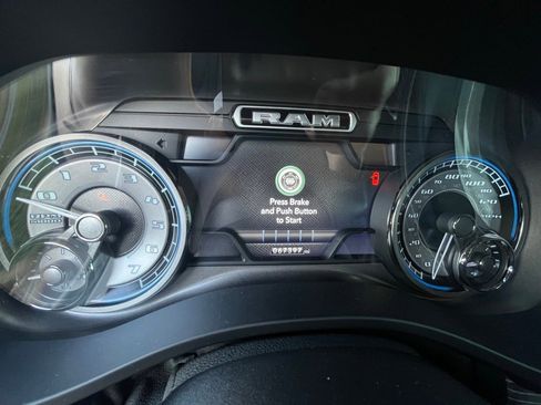 Used 2020 RAM 1500 Limited image 10