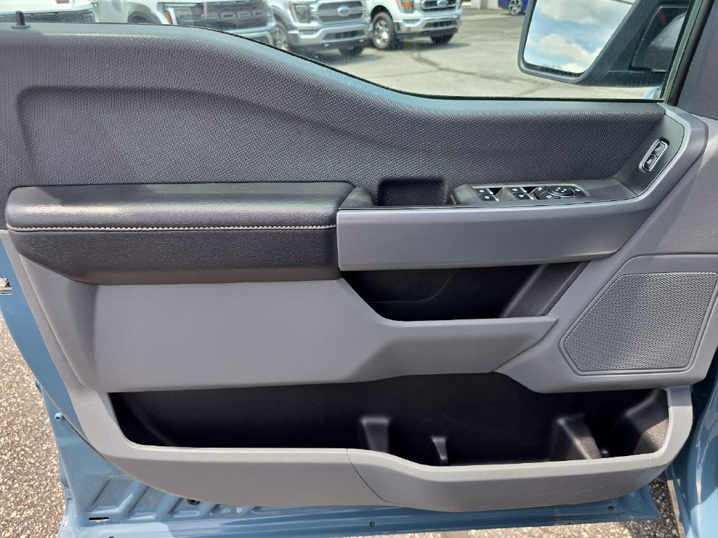 Used 2023 Ford F150 XLT AWD/4WD image 9
