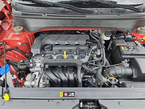 Used 2024 Hyundai Venue Limited FWD image 22